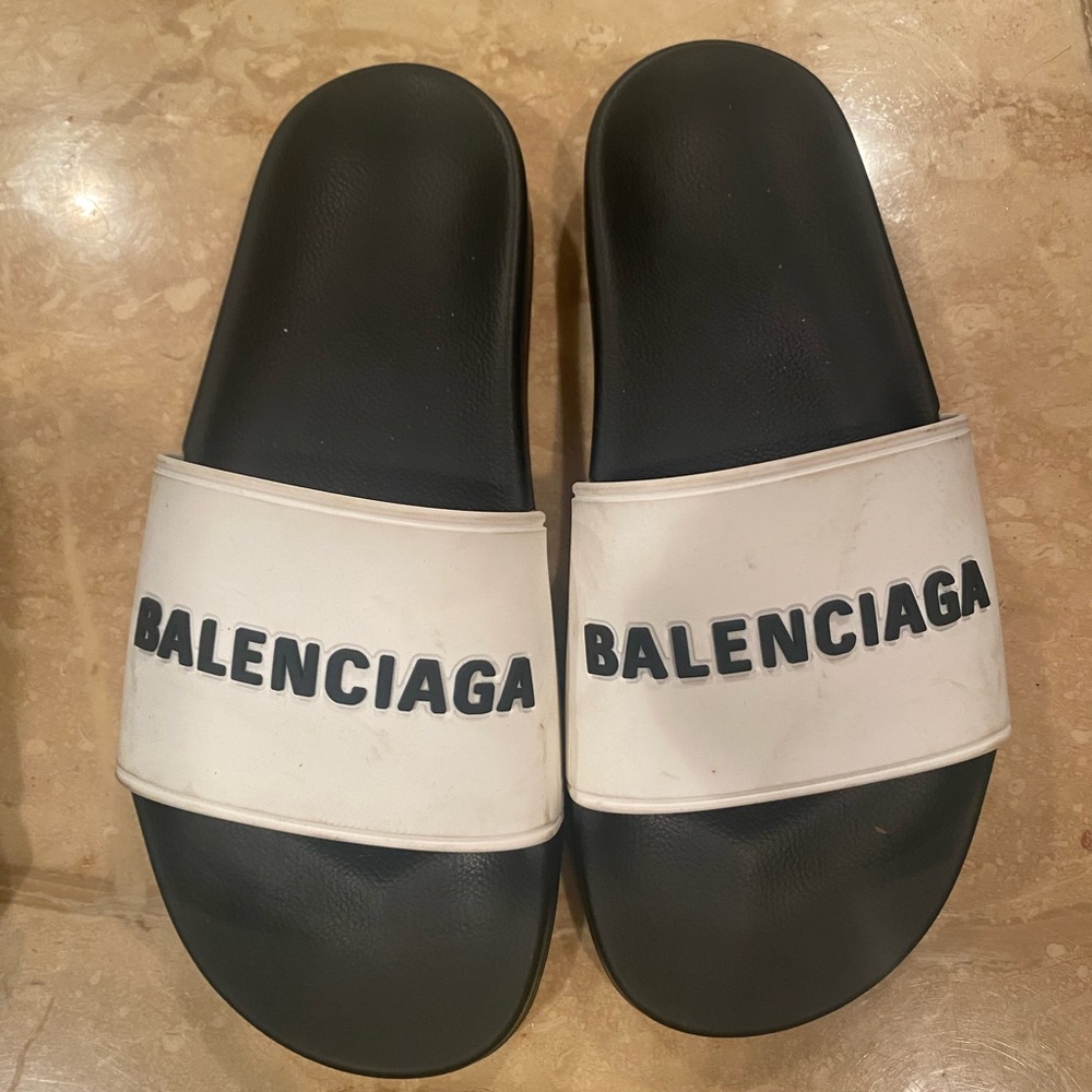 Women’s Balenciaga slides - Picture 2 of 4